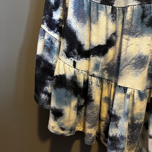 Retro Watercolour pleated Blue Tank - Picture 3 of 4